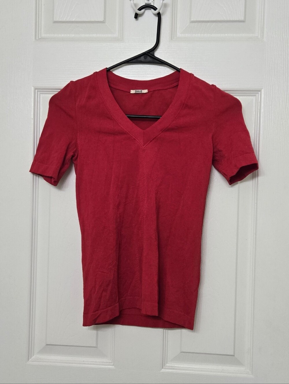 Wolford Revolve V-neck Cherry Red T-shirt Tee Short Sleeve Top Size XS